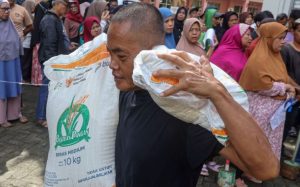 Peran Masyarakat dalam Distribusi Bantuan Pangan Bantuan Pangan Tidak Cair Ini Penyebab Dan Solusinya