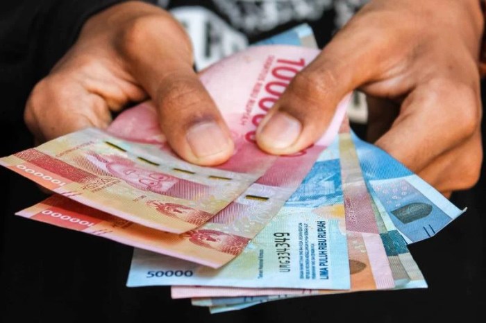 Cara Cek BLT Rp 900 Ribu 2025 Lewat HP di kemensos.go.id dan Aplikasi ... Cara Cek BLT 900 Ribu Cair Mei 2026 Lewat HP Secara Online