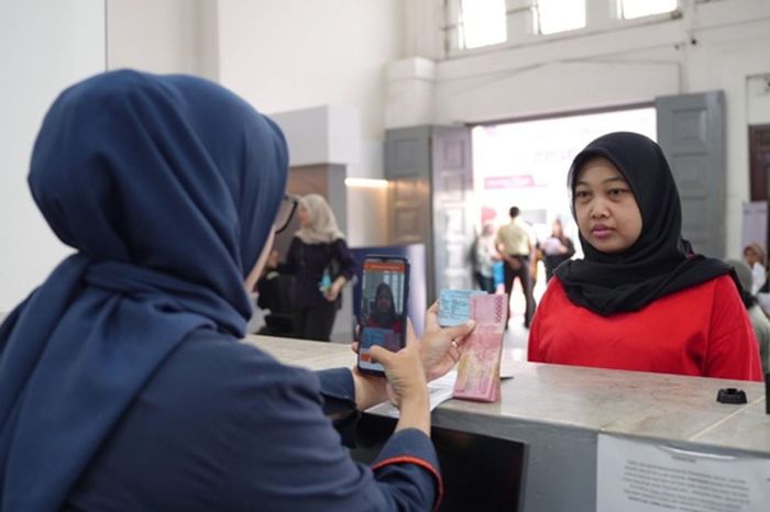 BLT Rp 900 Ribu Cair Mulai Hari Ini, Ini Cara Cek Penerima Bantuan ... BLT Rp 900 Ribu Cair Mulai Hari Ini, Ini Cara Cek Penerima Bantuan ...