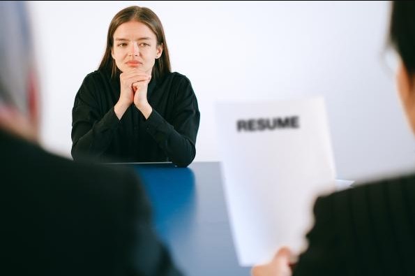 Deskripsi Diri di CV yang Menarik Perhatian HRD