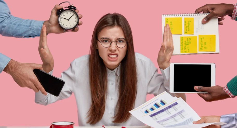 Membangun Lingkungan Kerja yang Sehat: Cara Mengatasi Burnout Akibat Kerja Berlebihan, Tips Menjaga Kesehatan Mental Anda