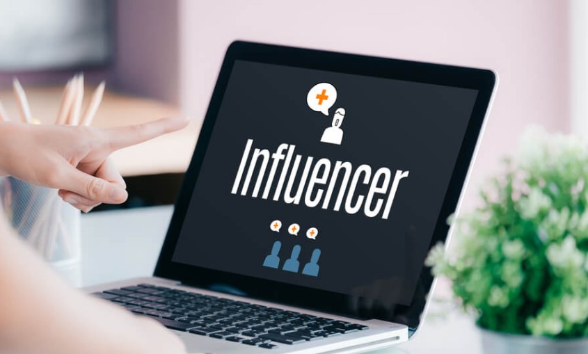 Pentingnya Influencer Lokal dalam Promosi Produk
