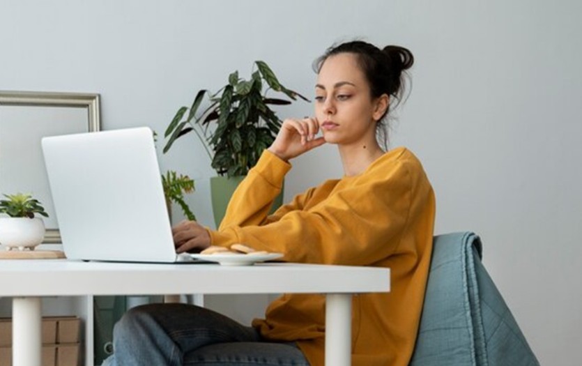 Tips Mencari Pekerjaan Remote (WFH) yang Terpercaya Waspadai Lowongan Kerja Penipuan