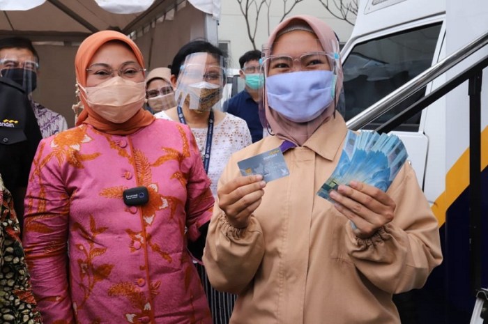 Cara Cek Bansos BLT Oktober 2025 yang Cair Rp 900 Ribu serta Jadwal Cair Cara Cek BLT Buruh Harian Lepas 2026 Sudah Cair atau Belum Online