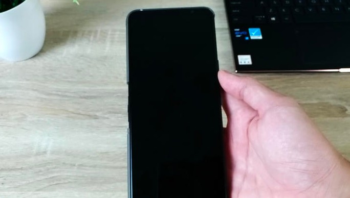 Tips dan Trik Perawatan HP: Mengatasi HP Android Mati Total Yang Tidak Bisa Dicas, Langkah Awal Sebelum Ke Tukang Servis